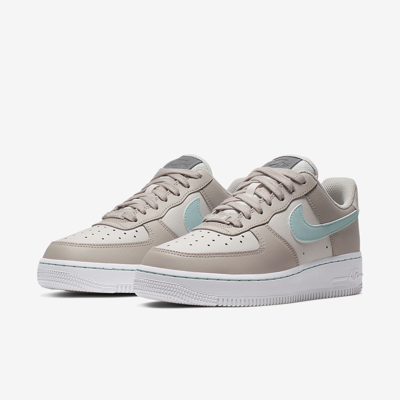 Air force 1 low 2024 light bayan spor ayakkab?